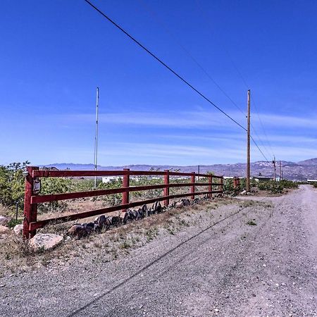 Rustic Bullhead City Retreat With Porch And Views Exterior photo