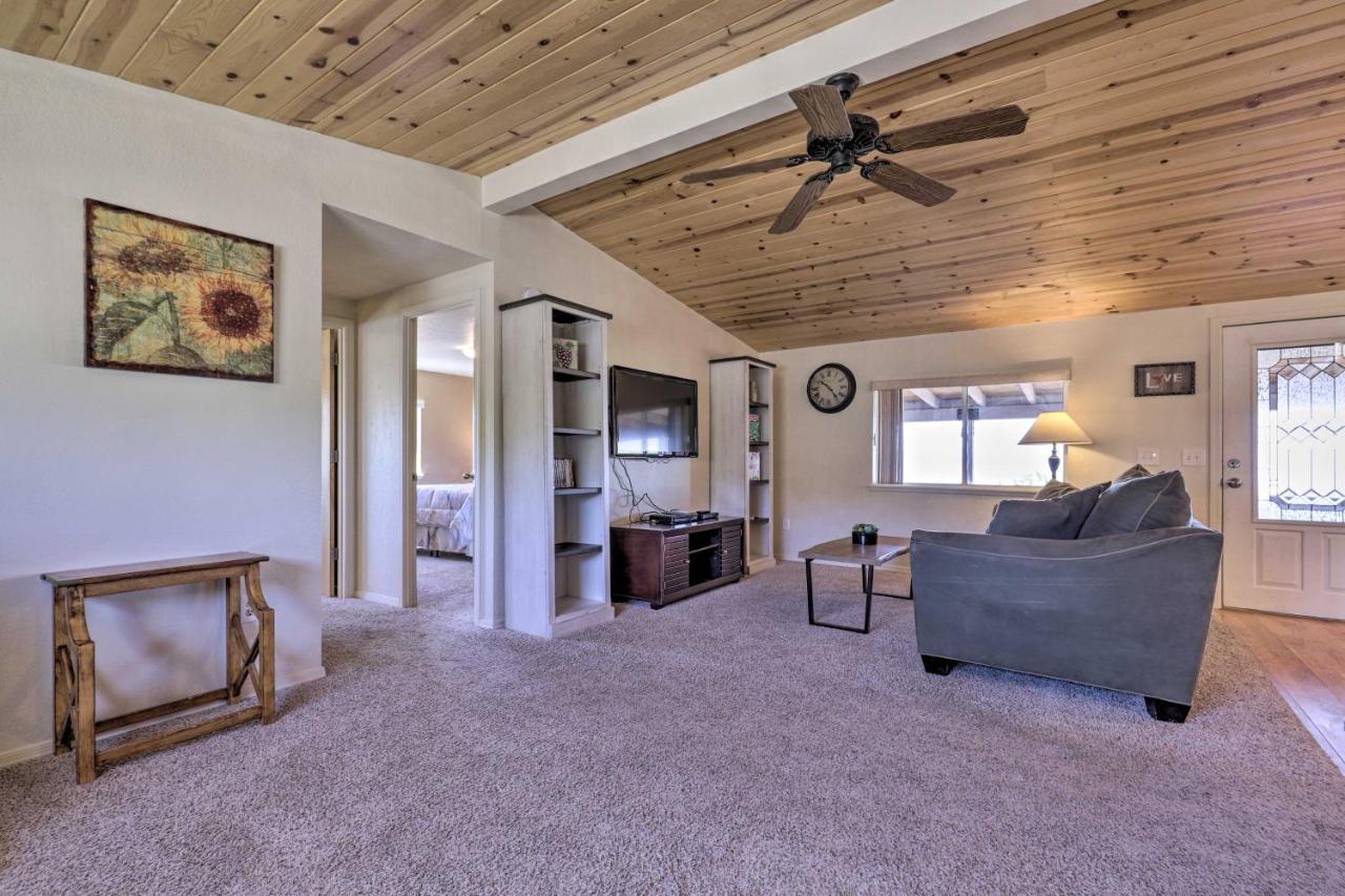 Rustic Bullhead City Retreat With Porch And Views Exterior photo