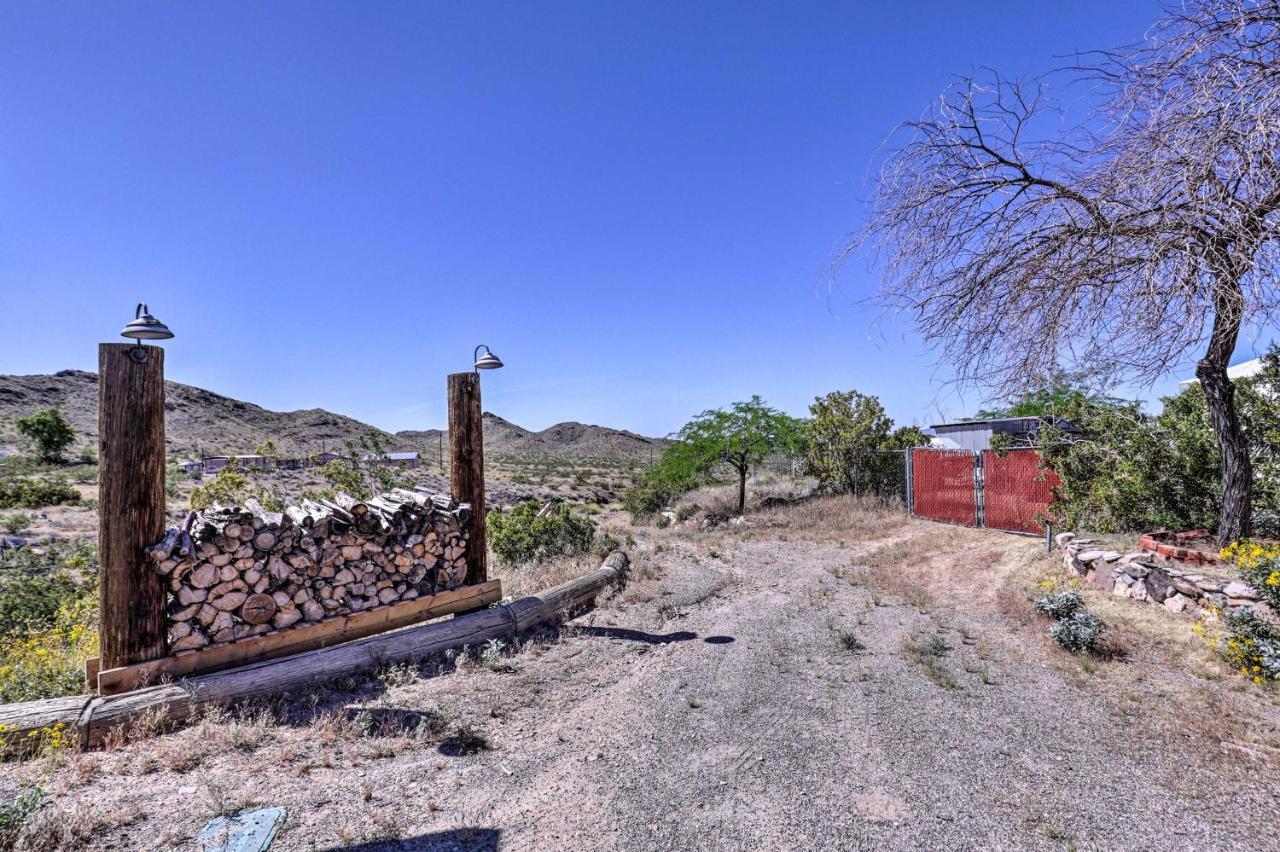 Rustic Bullhead City Retreat With Porch And Views Exterior photo